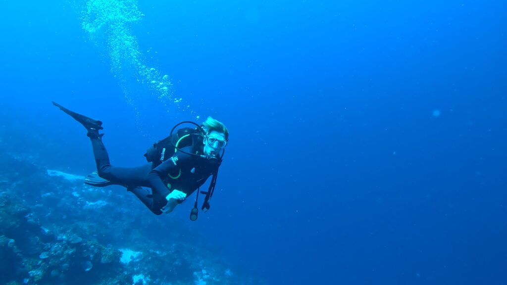 Exploreing Pemba Island underwater world diving with Pemba Driver Center